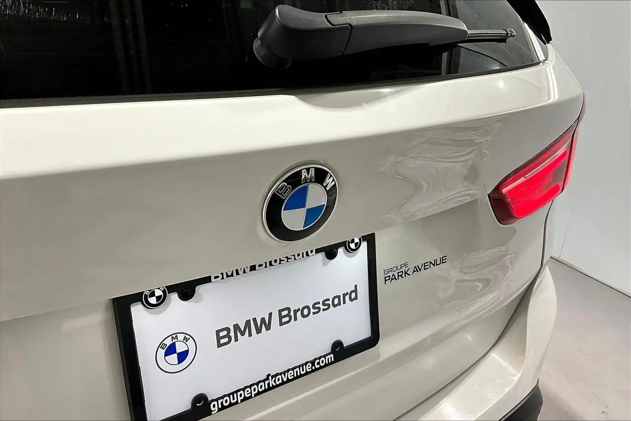 BMW X1 снимка BMW X1