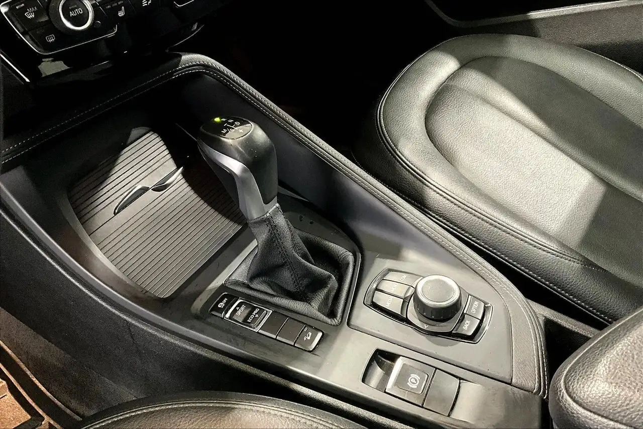 BMW X1 снимка BMW X1