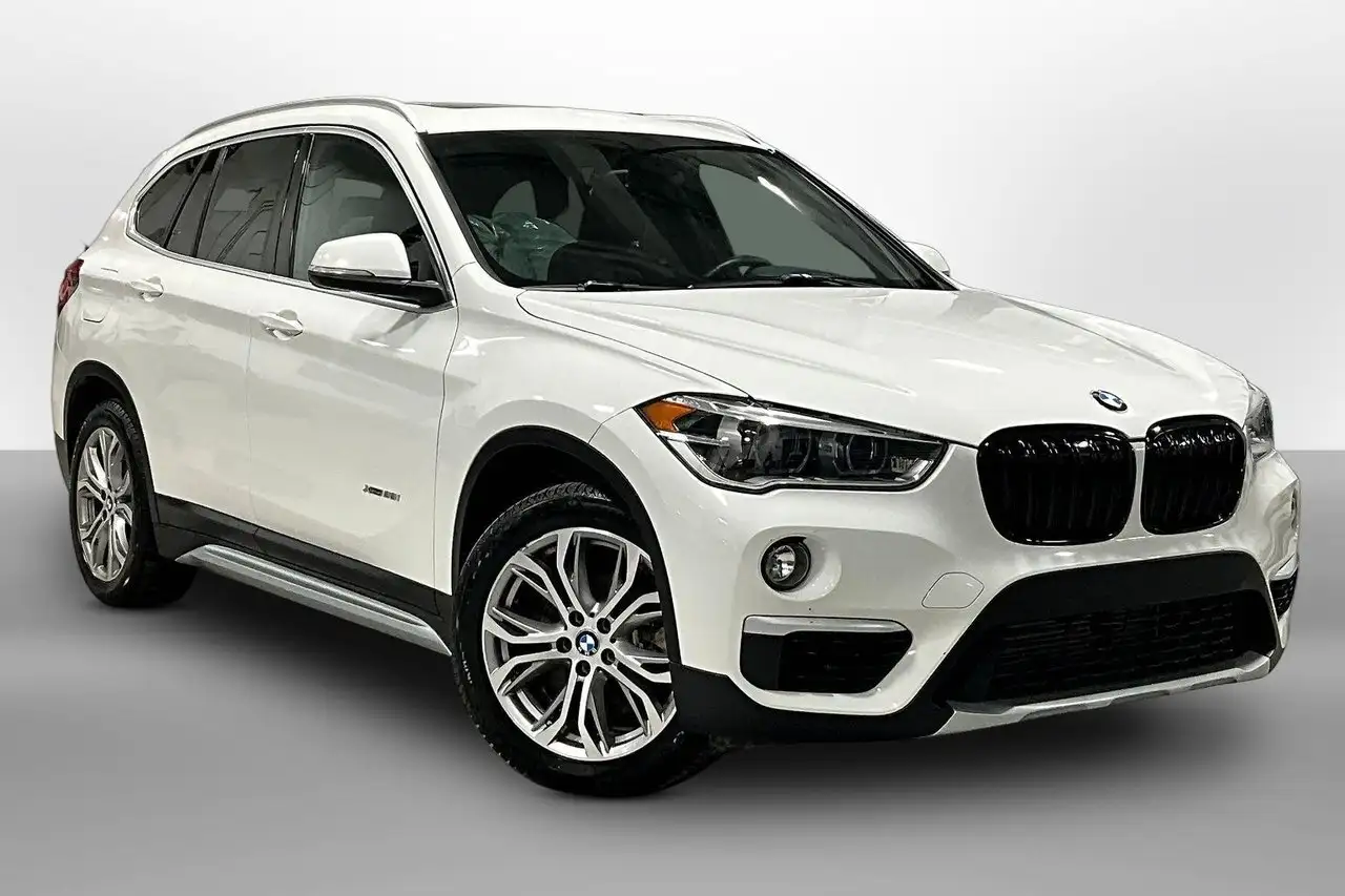BMW X1 снимка BMW X1