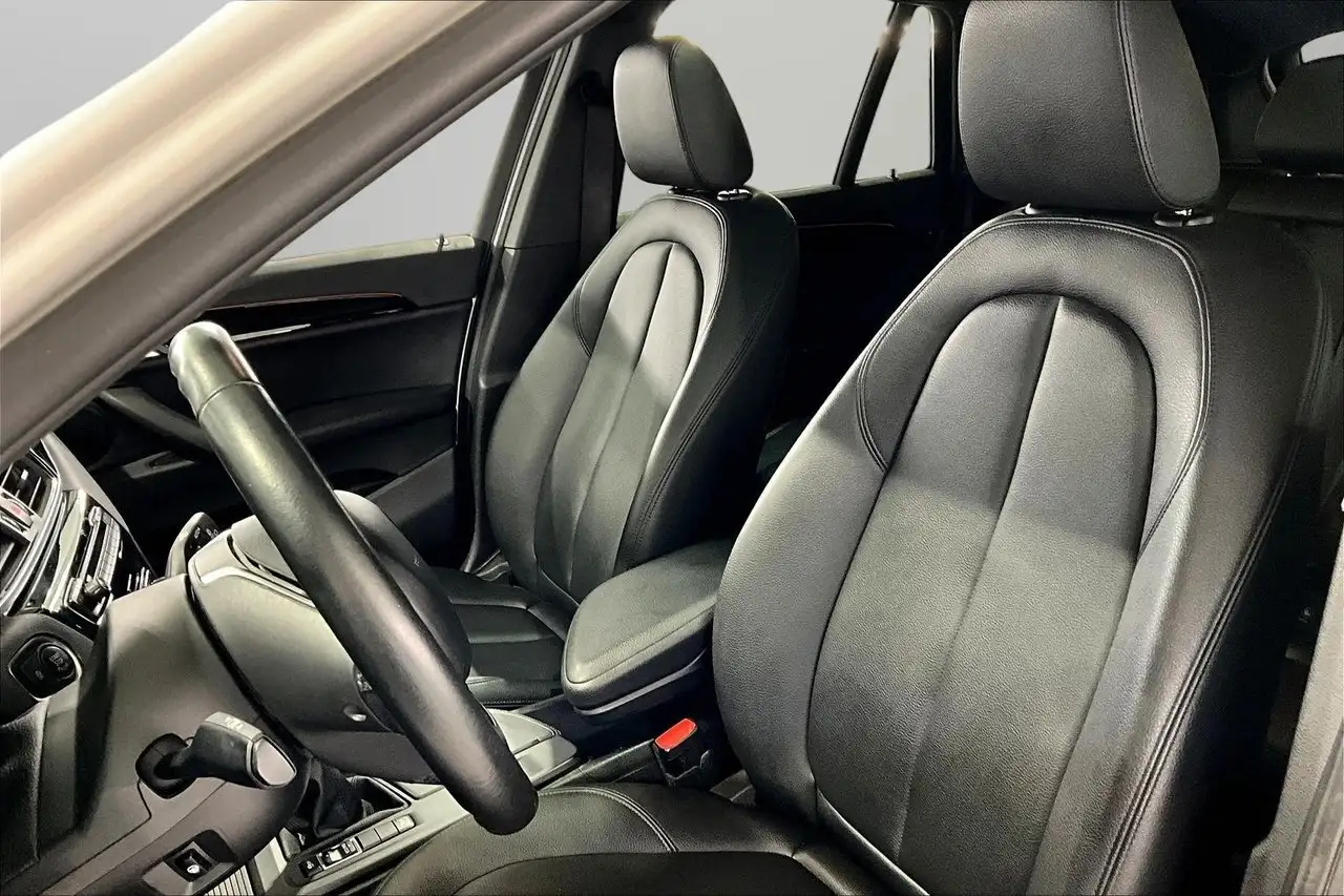 BMW X1 снимка BMW X1