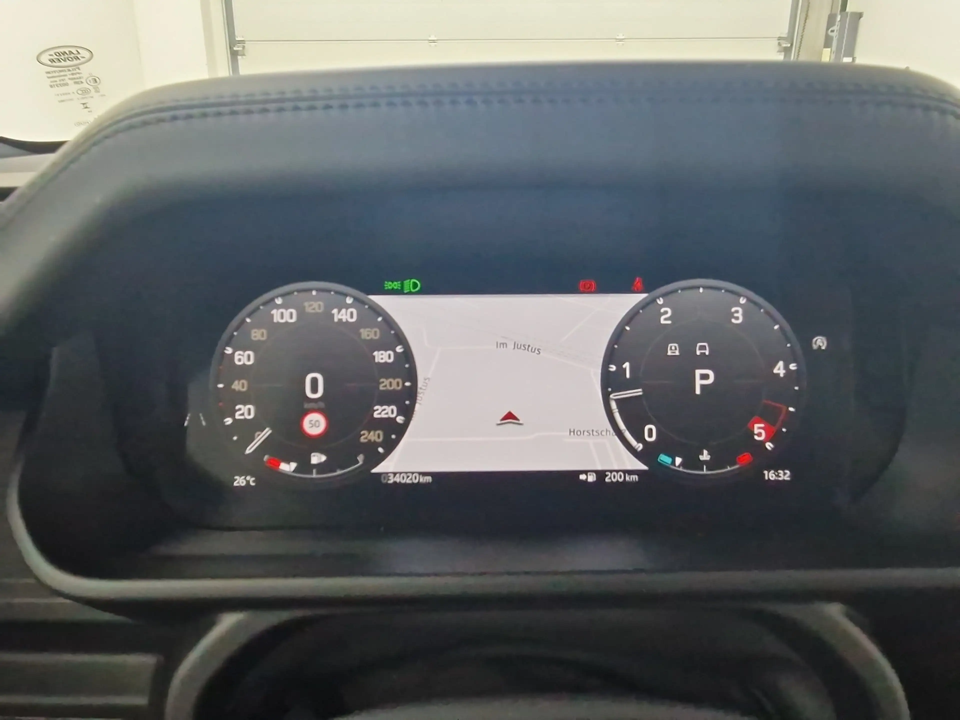 Land Rover Defender 90 Hard Top D250 X-Dynamic SE AHK — photo 12