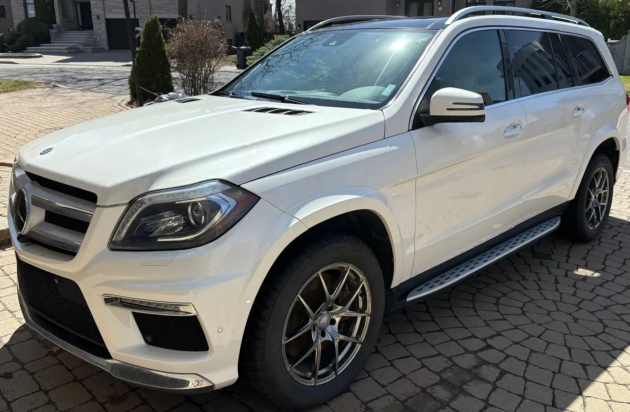 Mercedes-Benz GL-Class снимка Mercedes-Benz GL-Class