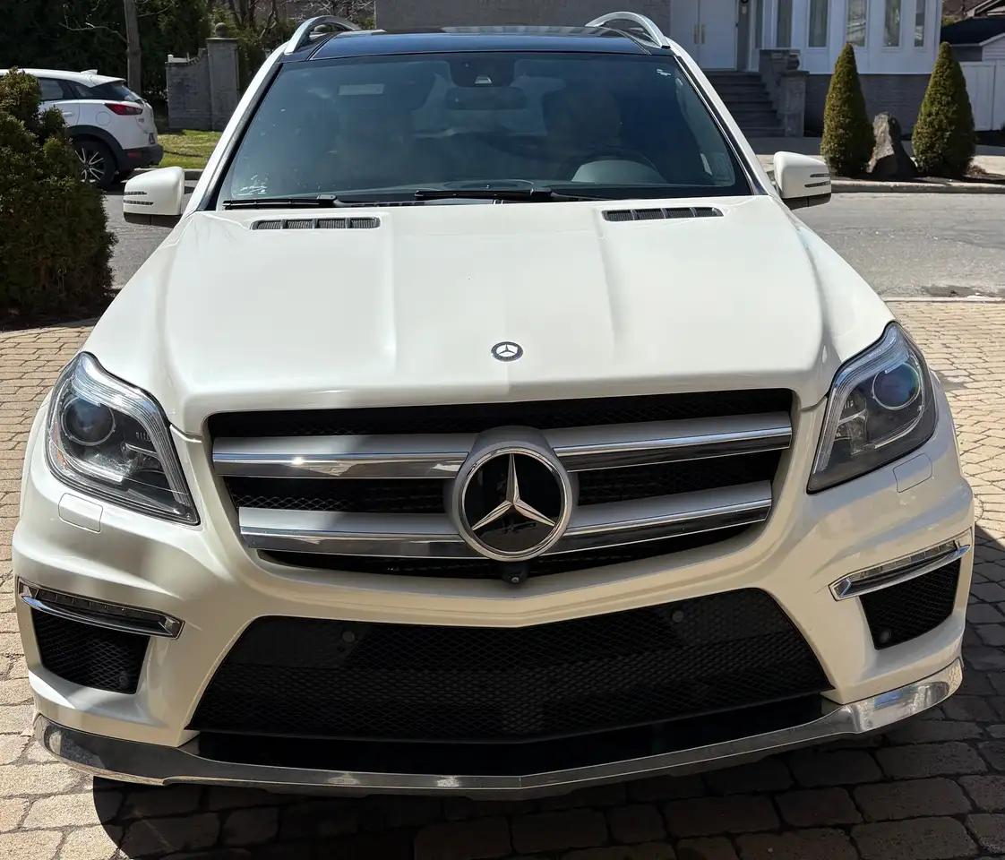 Mercedes-Benz GL-Class снимка Mercedes-Benz GL-Class