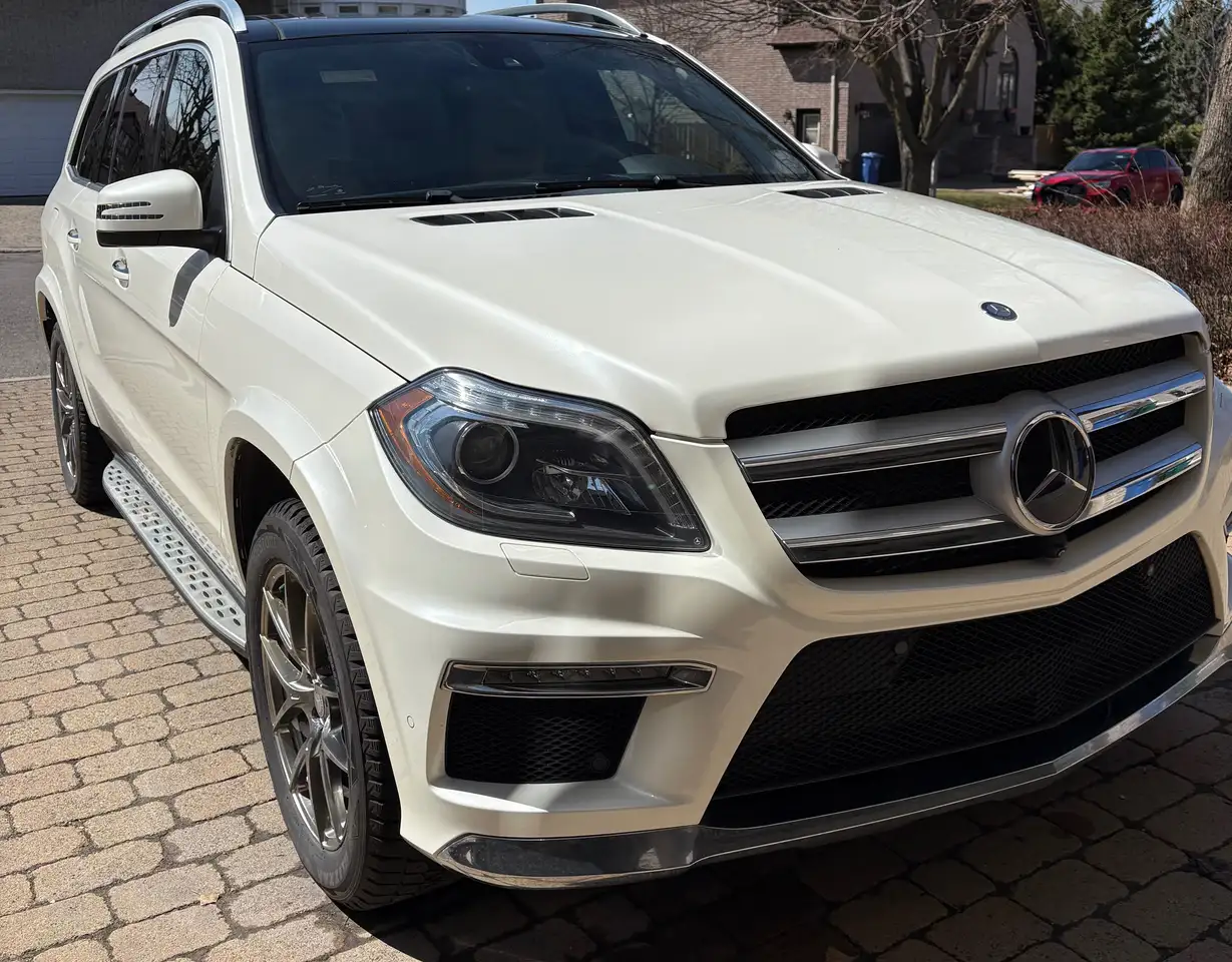Mercedes-Benz GL-Class снимка Mercedes-Benz GL-Class