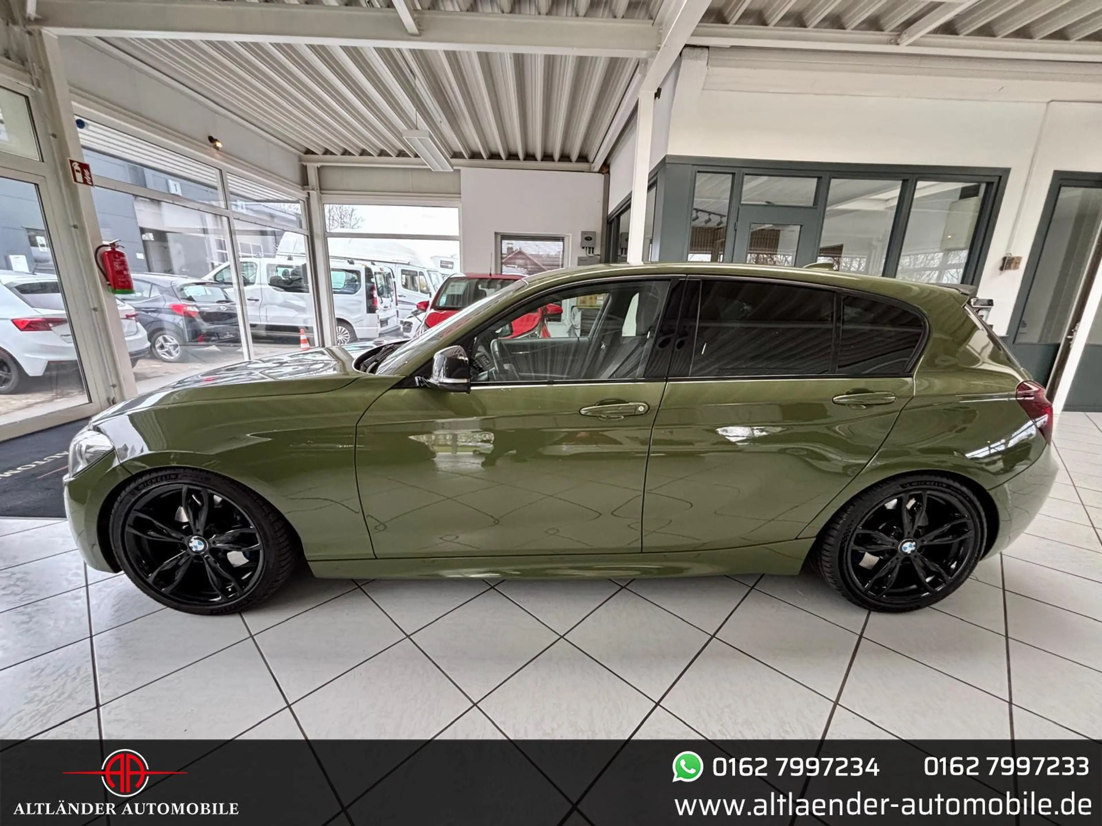 BMW M1 35 i *BiXen*CarPlay*Navi*SHZ*H&K*Sonderlack — photo 4