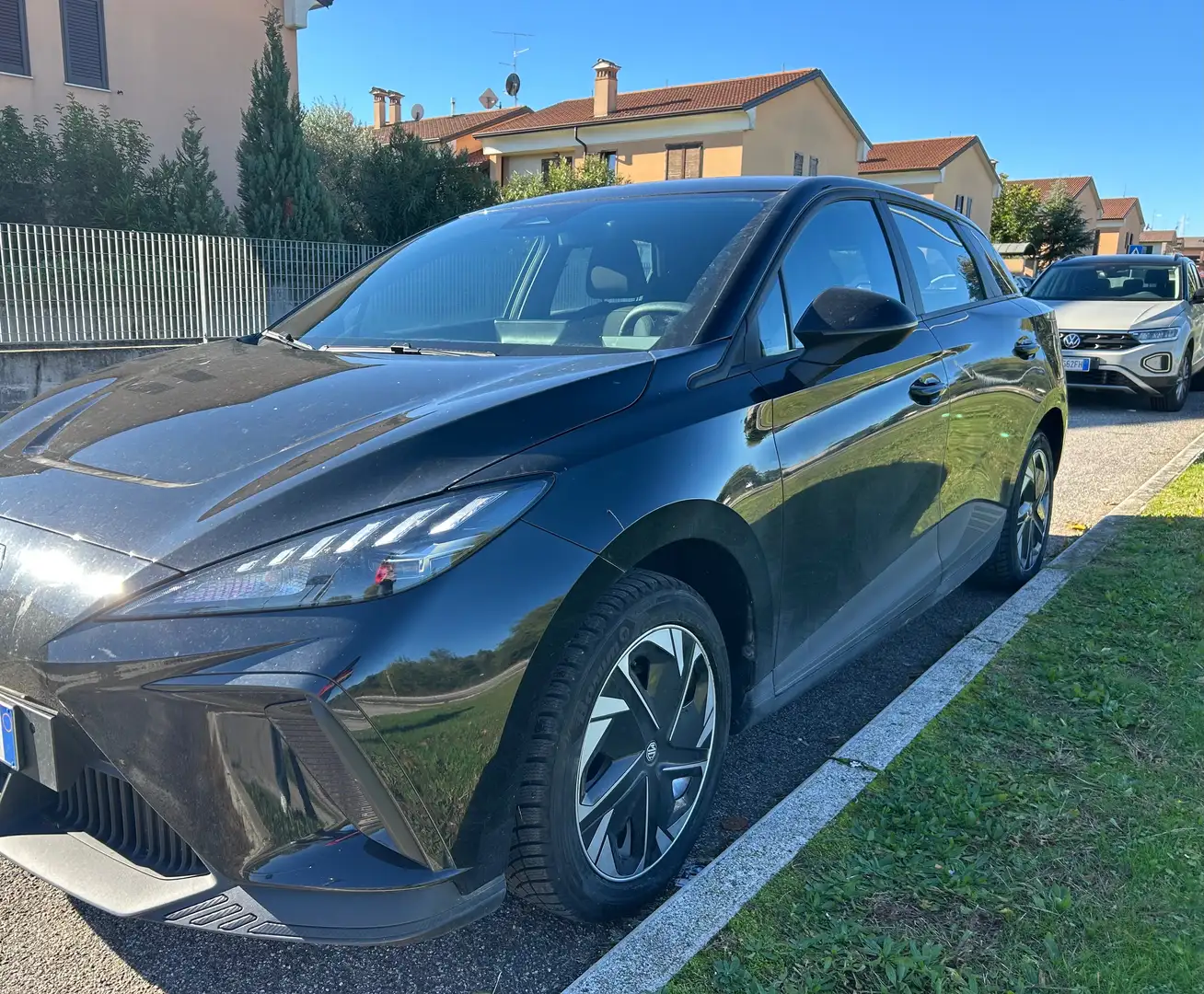 MG MG4 MG4 Standard Nero - 1