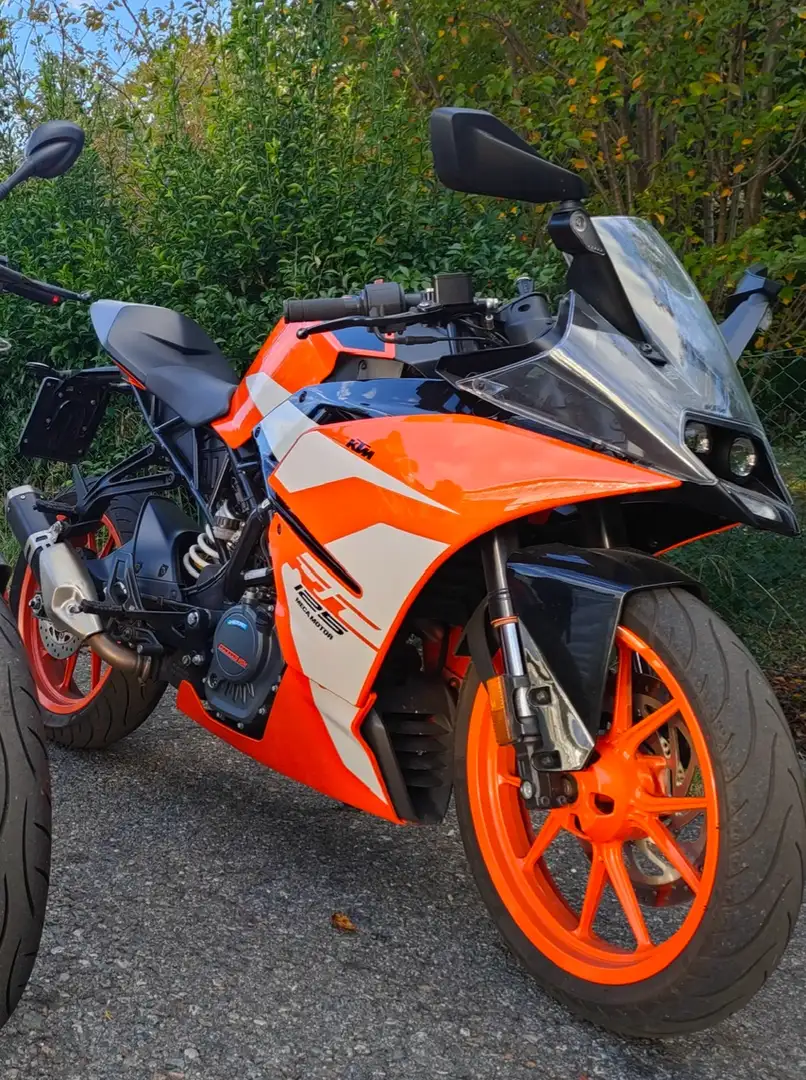 KTM RC 125 Arancione - 1