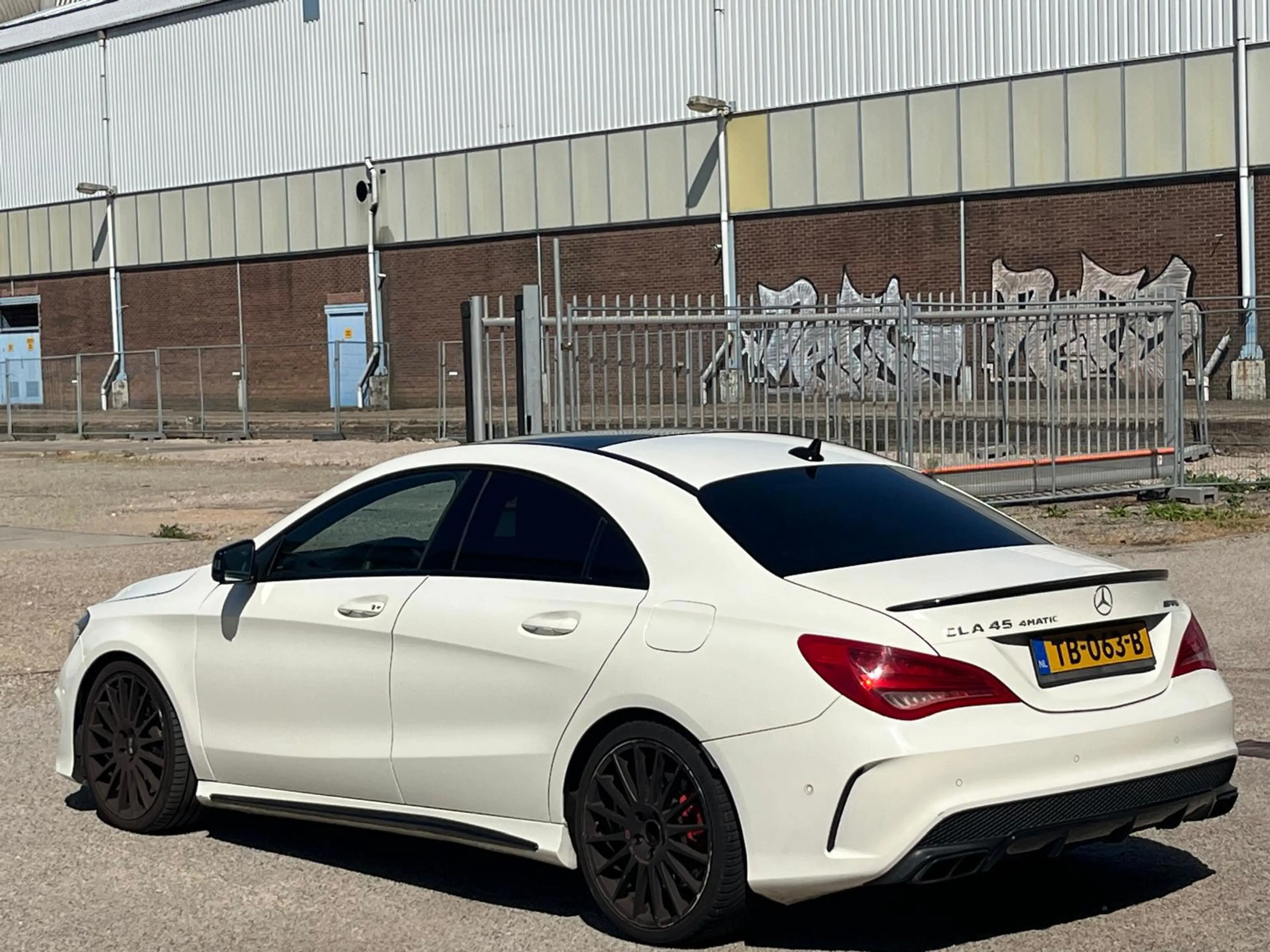 Mercedes-Benz CLA 45 AMG 4MATIC Edition 1 — photo 6