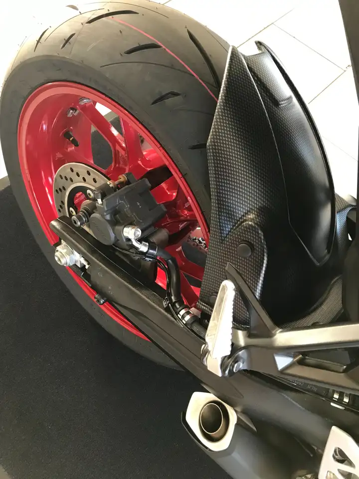 Suzuki GSX 8R