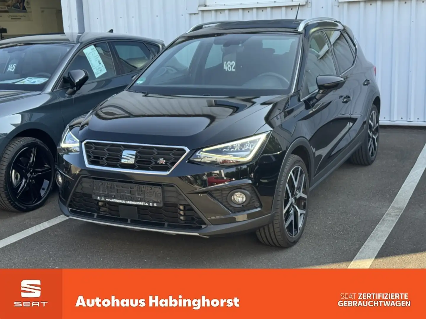 SEAT Arona 1.0 TSI DSG FR BEATS ACC LED PDC FullLink Kessy Sh Schwarz - 1