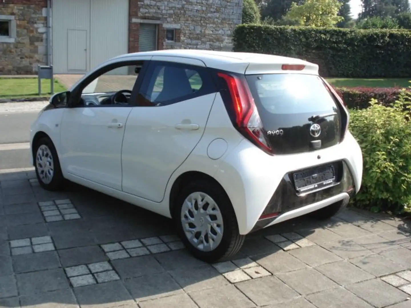 Toyota Aygo 1.0i VVT-i x-play Blanco - 2