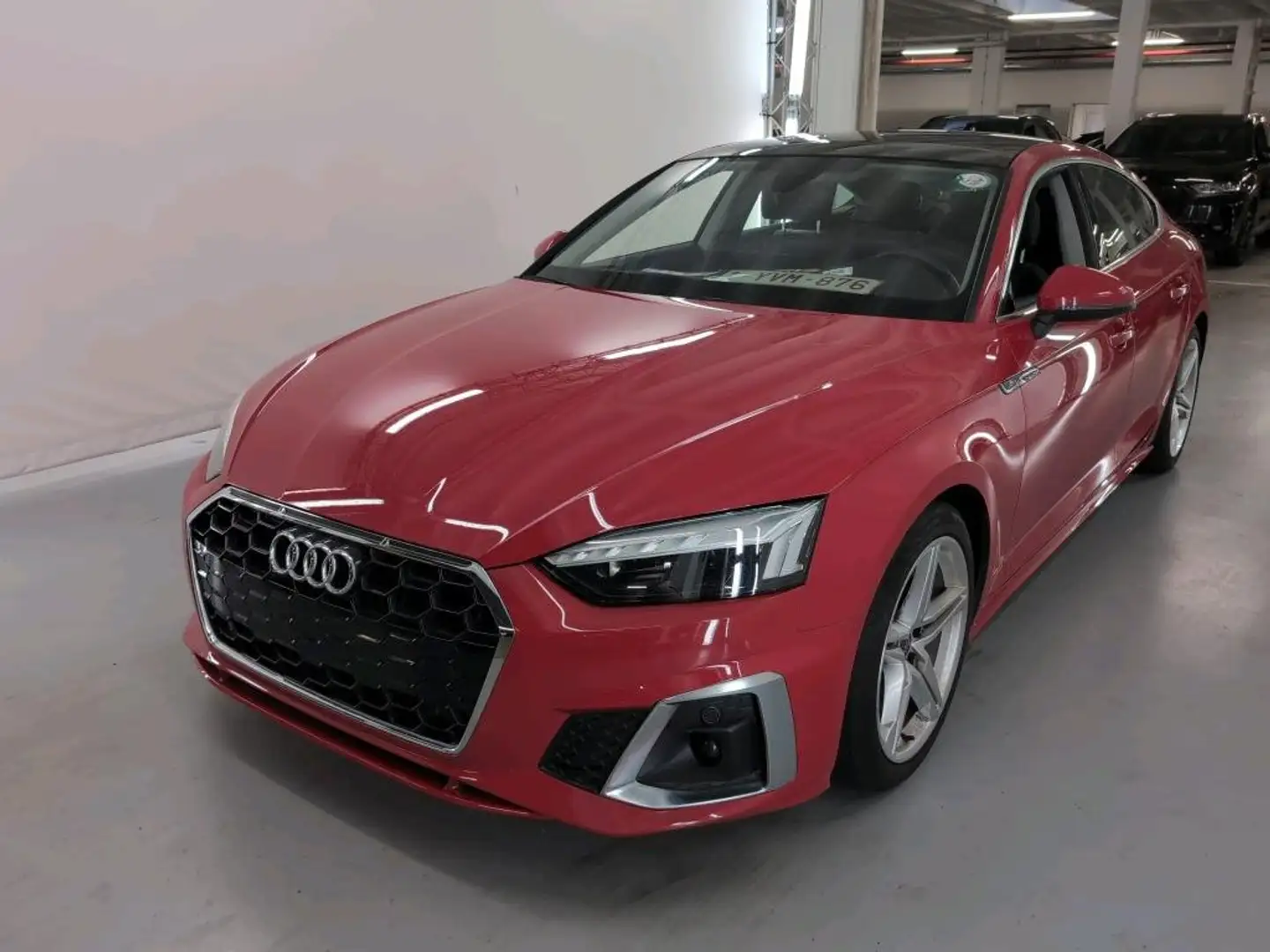 Audi A5 SB 35TDi SLine STronic *PANO-MATRIX-NAVI-VIRTUAL* Rood - 2