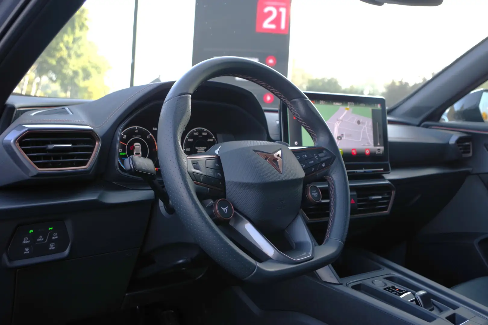 CUPRA Formentor 1.4 e-Hybrid VZ Tribe Edition 245 PK PHEV, Panoram Grijs - 2