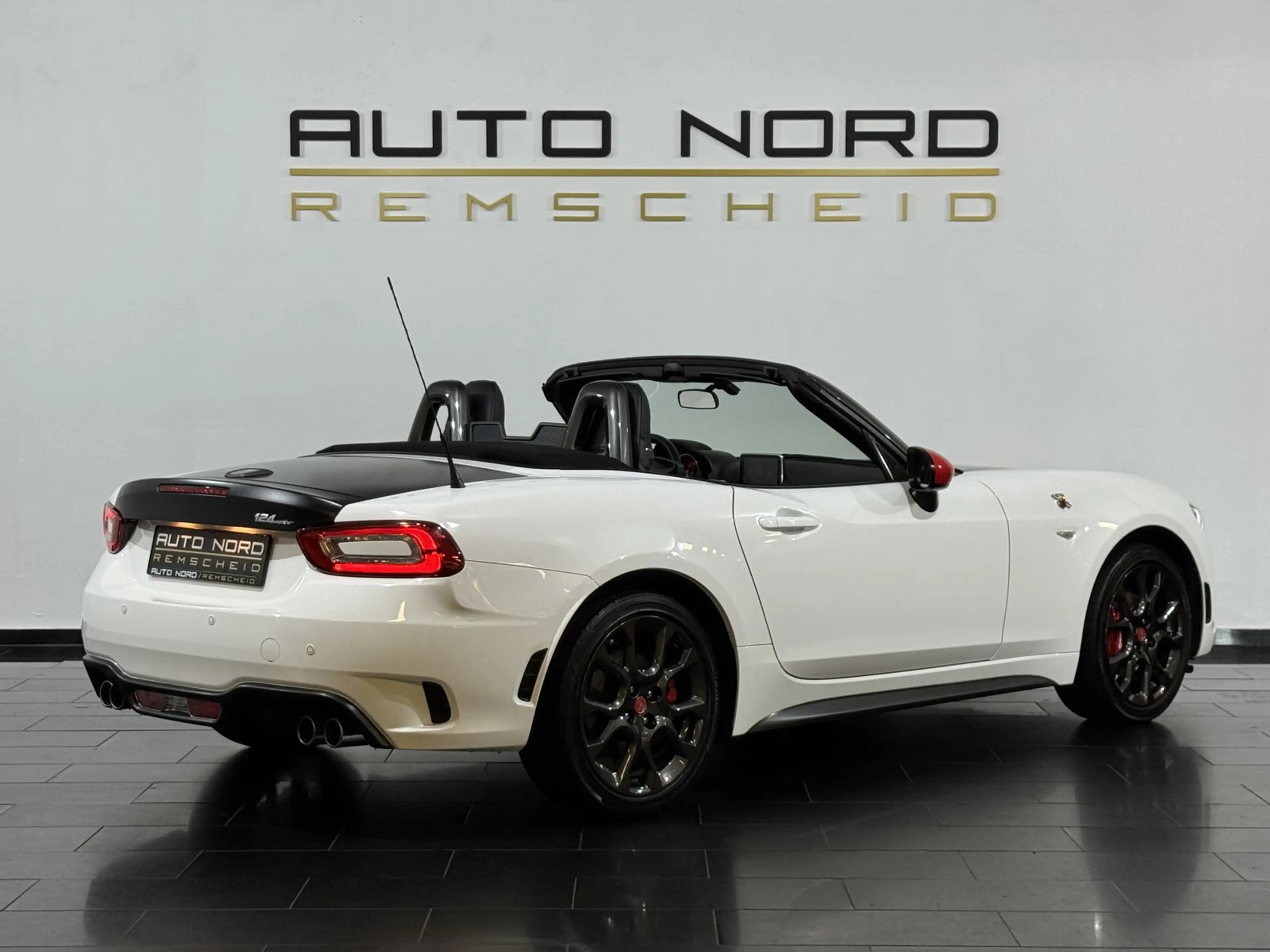 Abarth 124 Spider Monza*GARANTIE*Leder*BOSE*Brembo* — photo 7