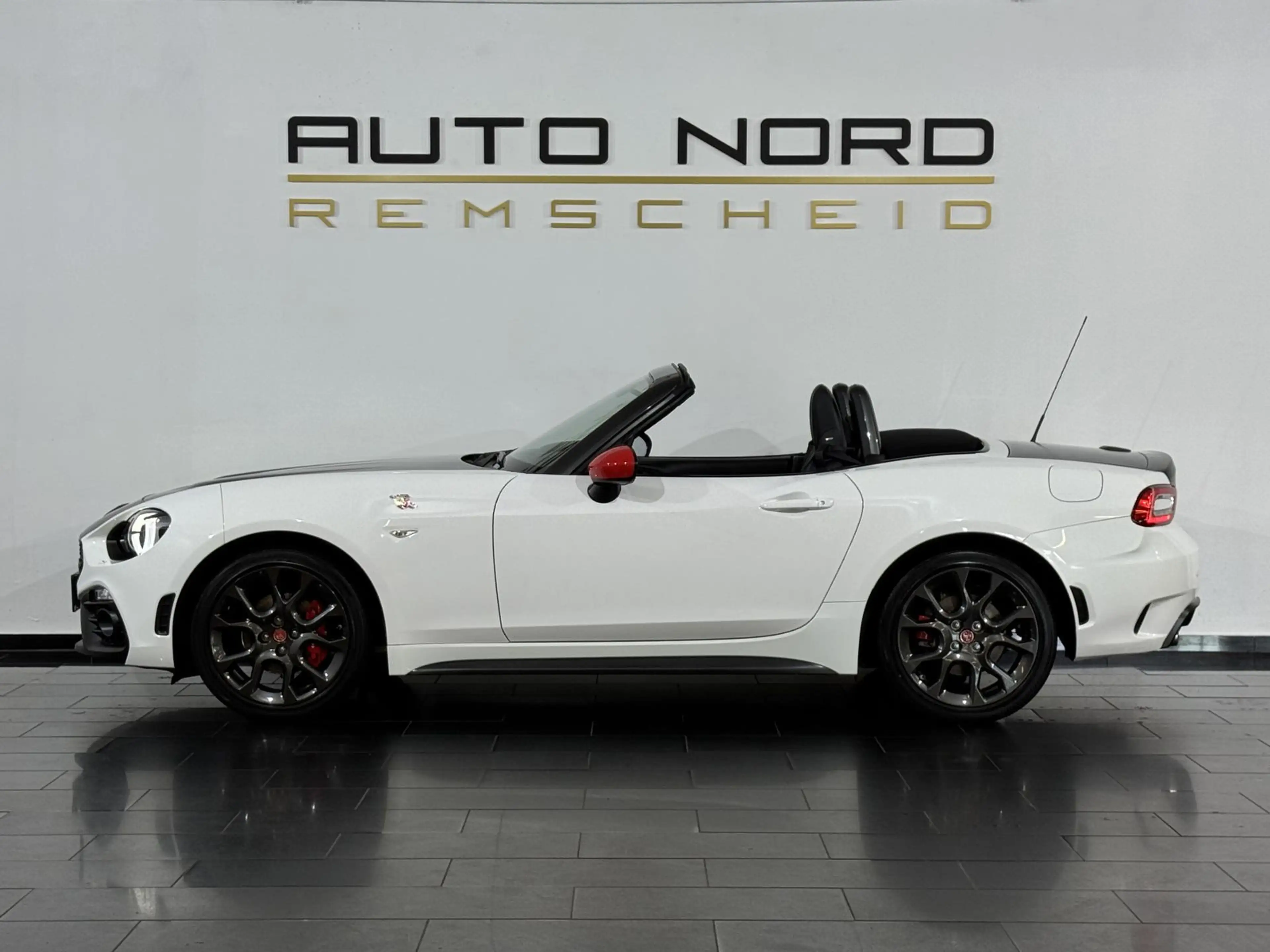 Abarth 124 Spider Monza*GARANTIE*Leder*BOSE*Brembo* — photo 11