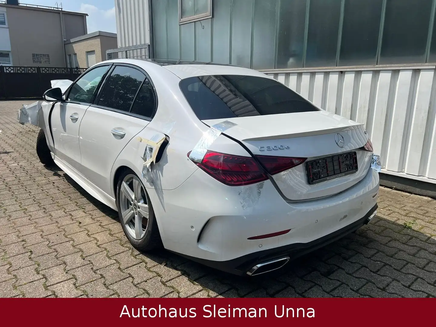 Mercedes-Benz C 300 C -Klasse Lim. C 300 e 4Matic/AMG-Line Weiß - 2