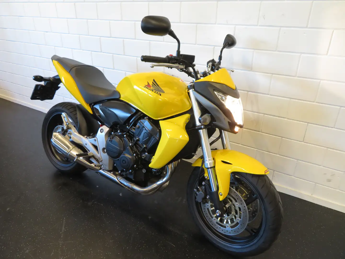 Honda CB 600 F CB600 HORNET SUPER FRAAI Geel - 2