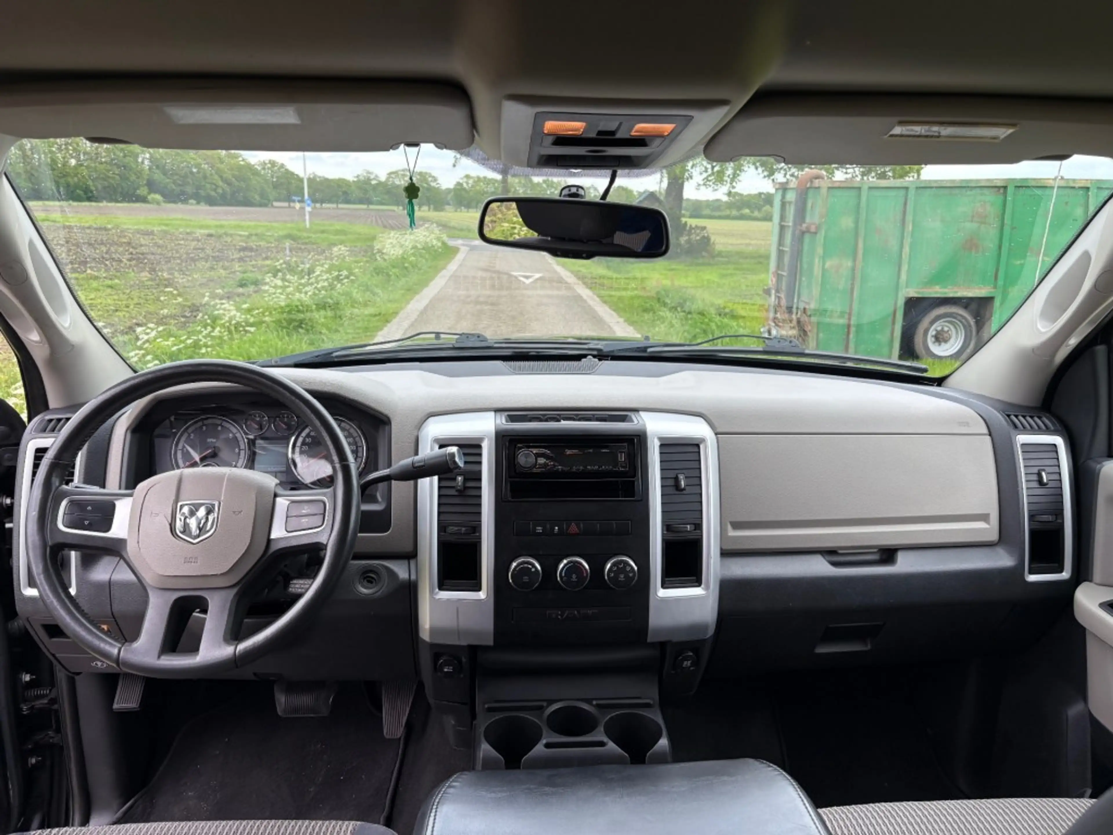 Dodge RAM 4.7 V8 CC / AIRCO / CRUISE / OPEN BAK — photo 8