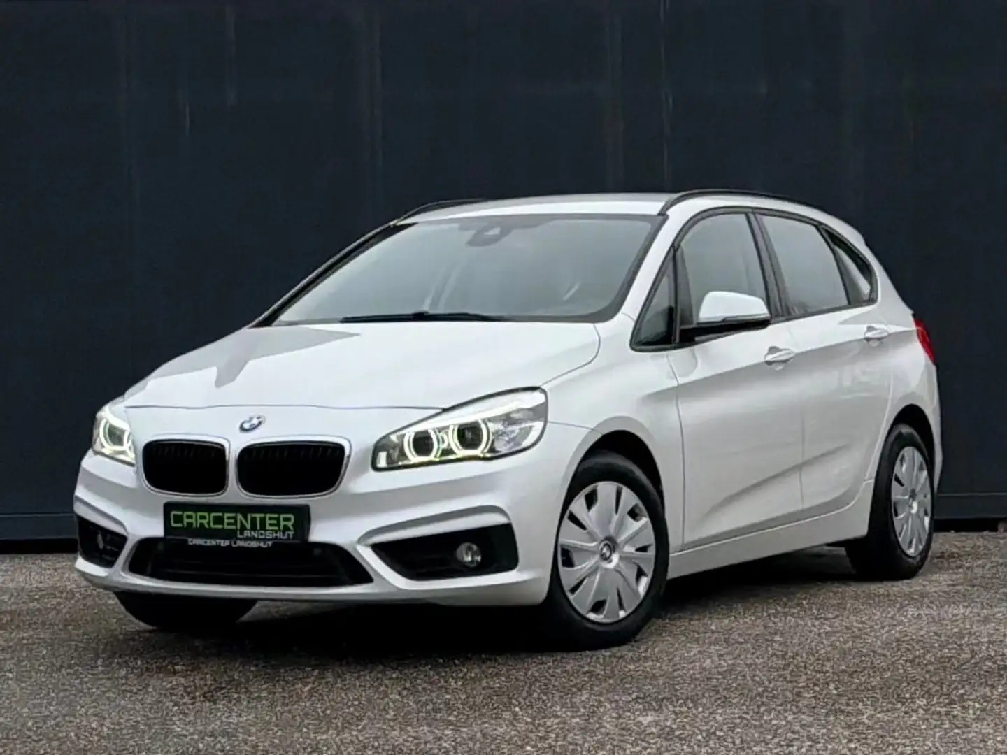 BMW 220 d Active Tourer AUTOMATIK,LEDER,NAVI,KEY-LESS Blanc - 1