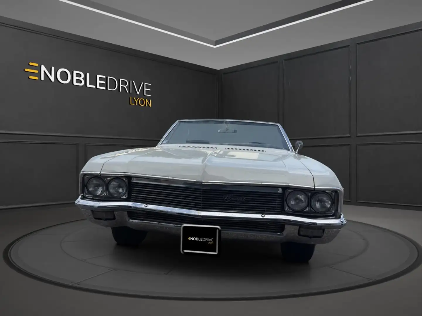 Chevrolet Impala CABRIOLET 6.6 V8 402ci - ORIGINE FRANCE - COMPTEUR KM - PARFAIT ETAT - NOMBREUX FRAIS Weiß - 2