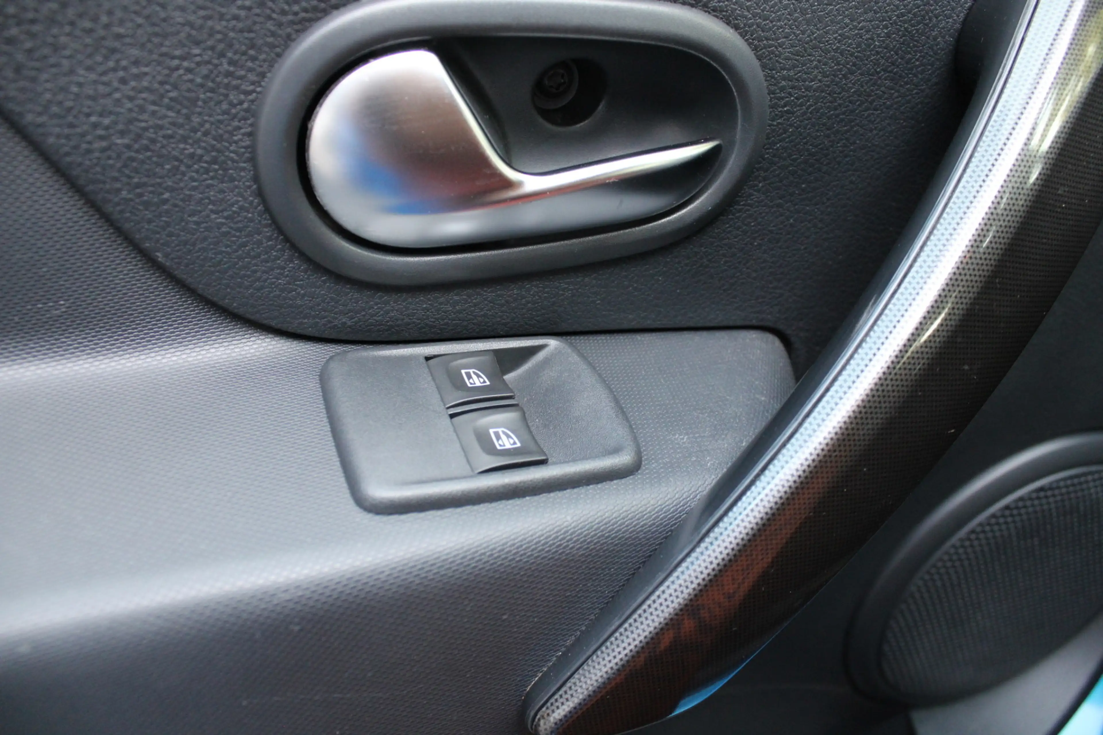 Dacia Logan MCV II Kombi Stepway TCe 90 — photo 11