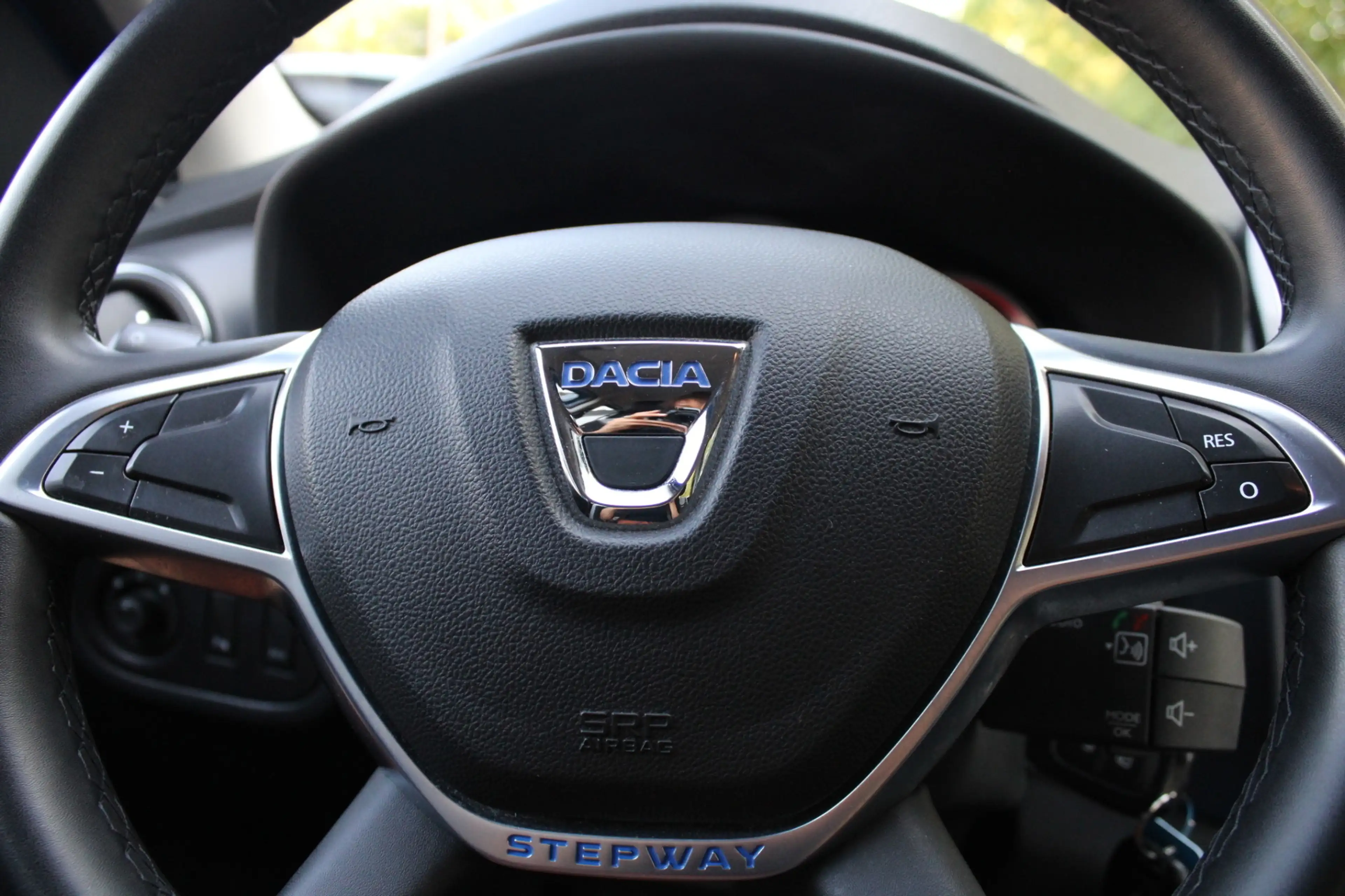 Dacia Logan MCV II Kombi Stepway TCe 90 — photo 13