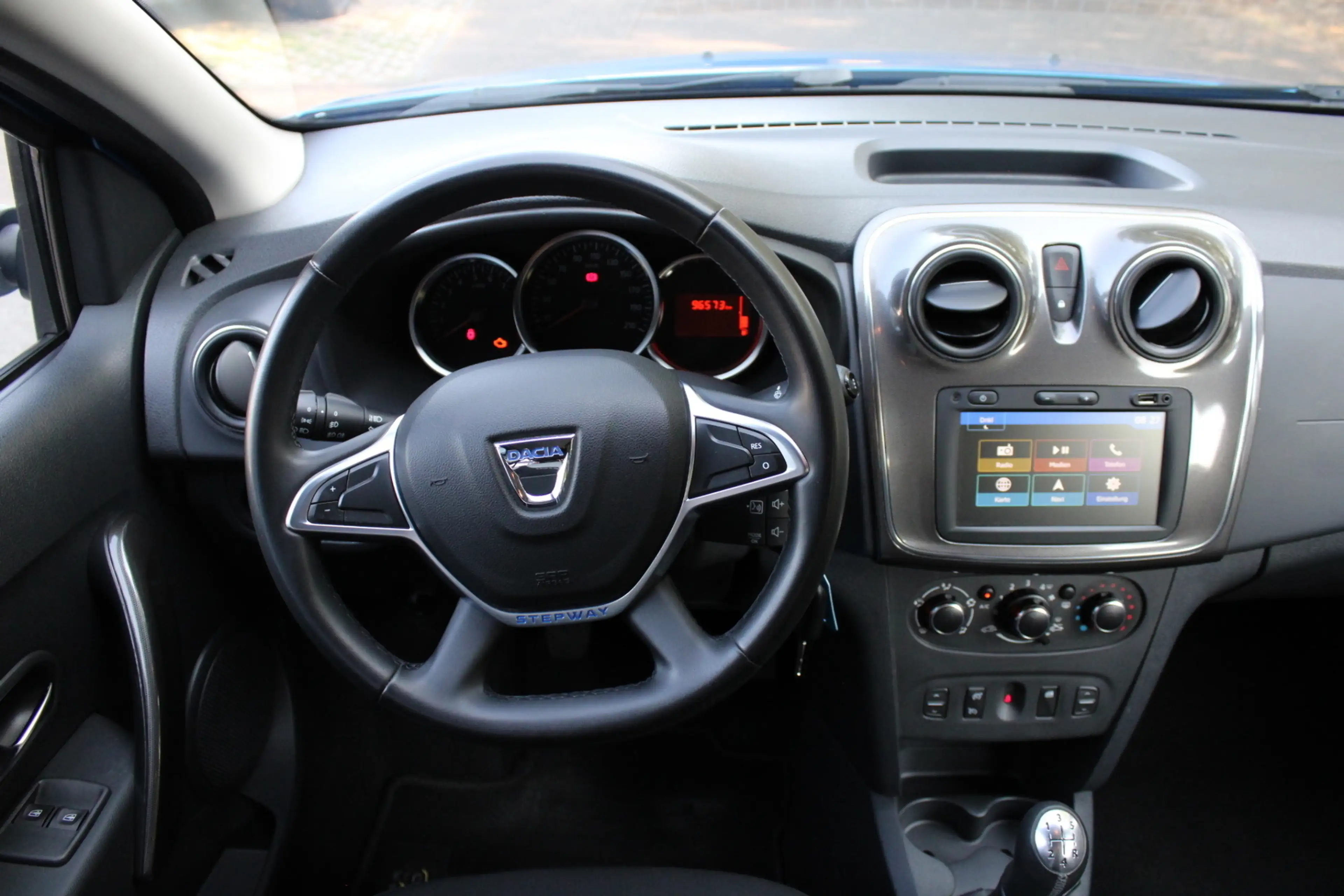 Dacia Logan MCV II Kombi Stepway TCe 90 — photo 12