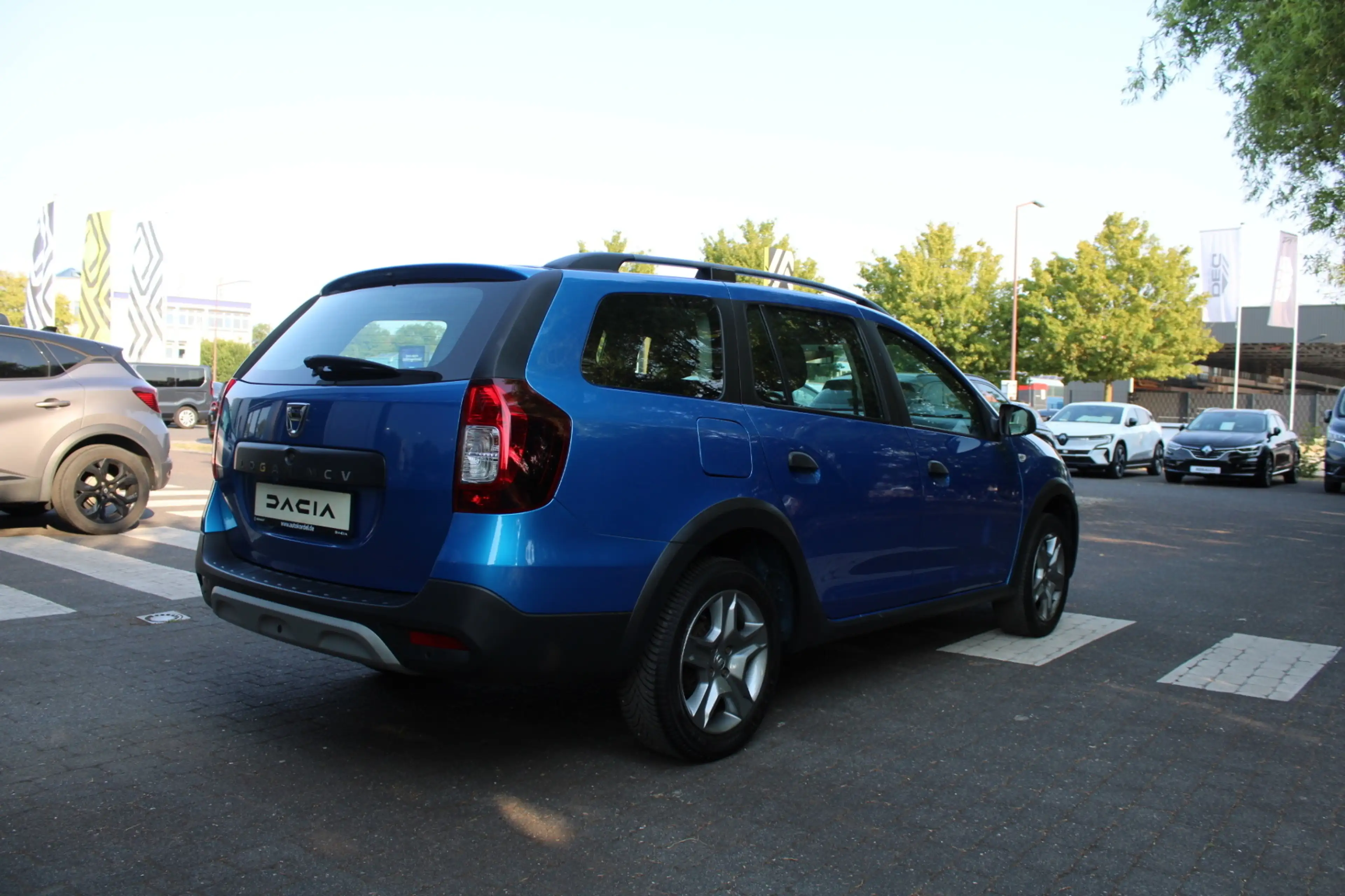 Dacia Logan MCV II Kombi Stepway TCe 90 — photo 7