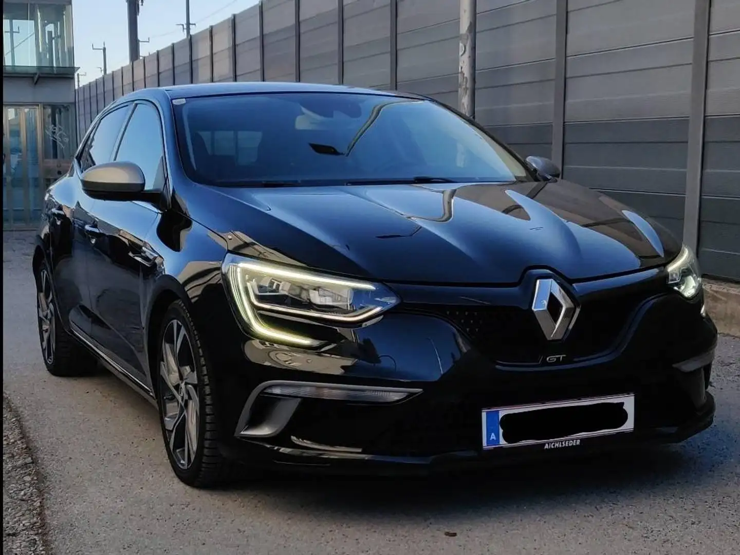 Renault Megane Mégane GT Energy TCe 205 EDC GT Schwarz - 1