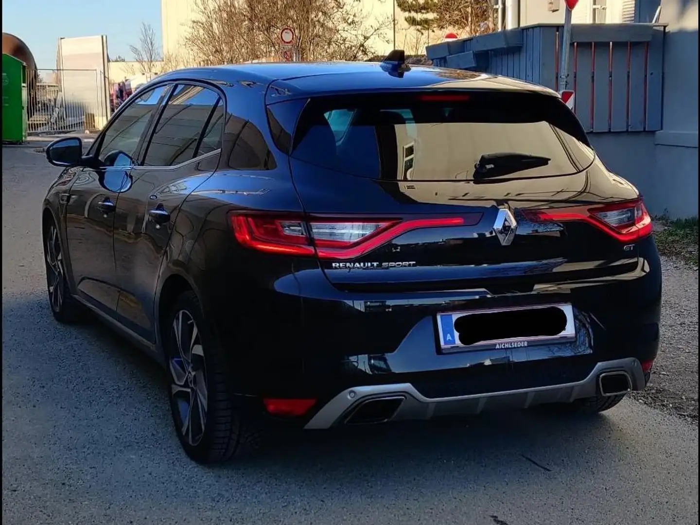 Renault Megane Mégane GT Energy TCe 205 EDC GT Schwarz - 2