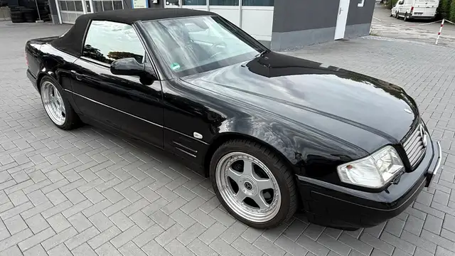 Mercedes-Benz SL 320