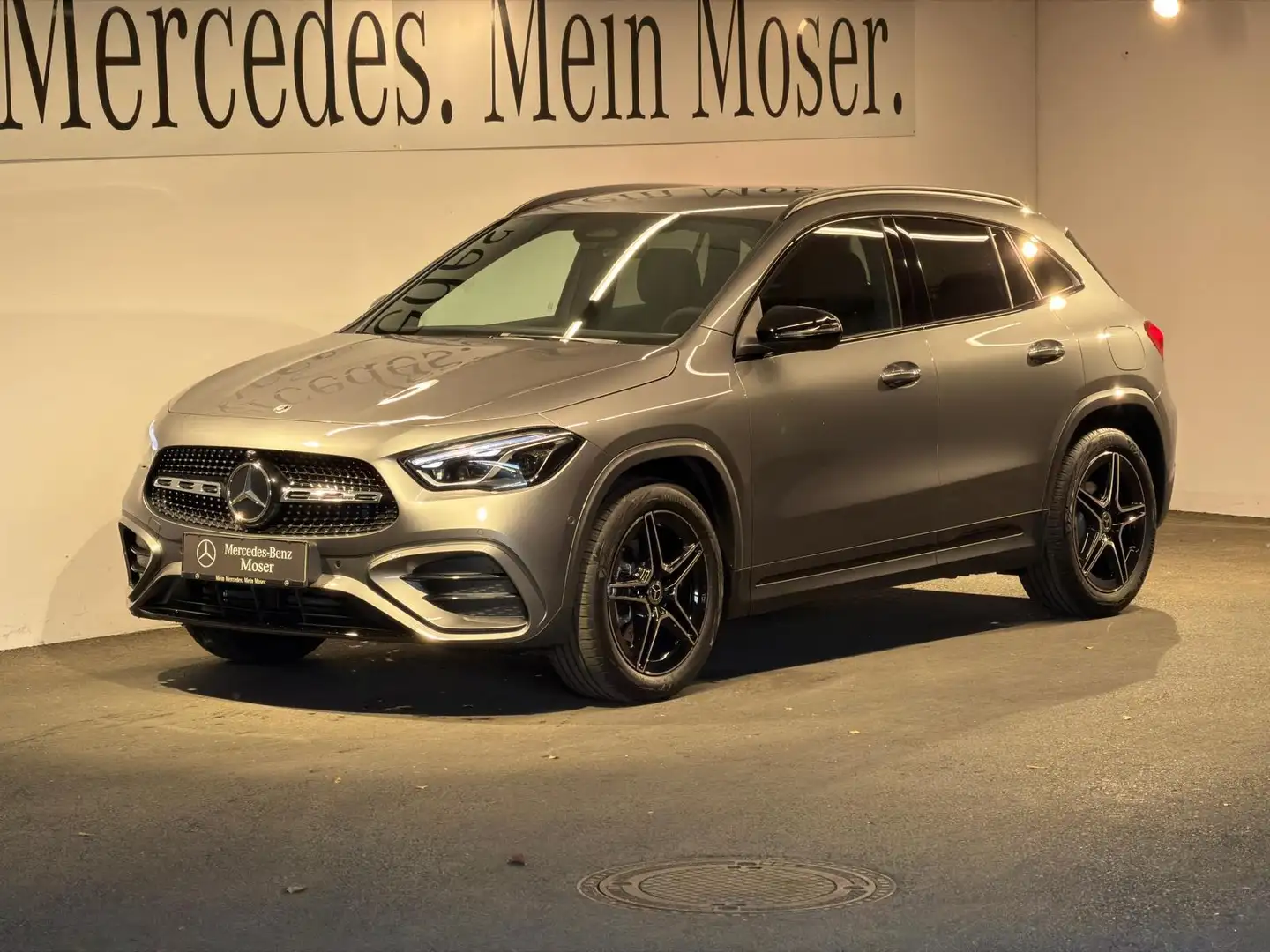 Mercedes-Benz GLA 200 d 4MATIC Österreich-Edition Grau - 2