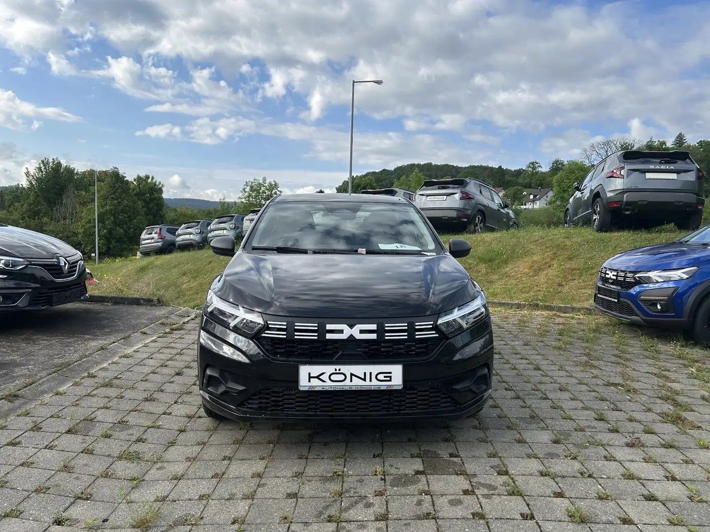 Dacia Sandero Essential TCe 90 Schwarz - 2