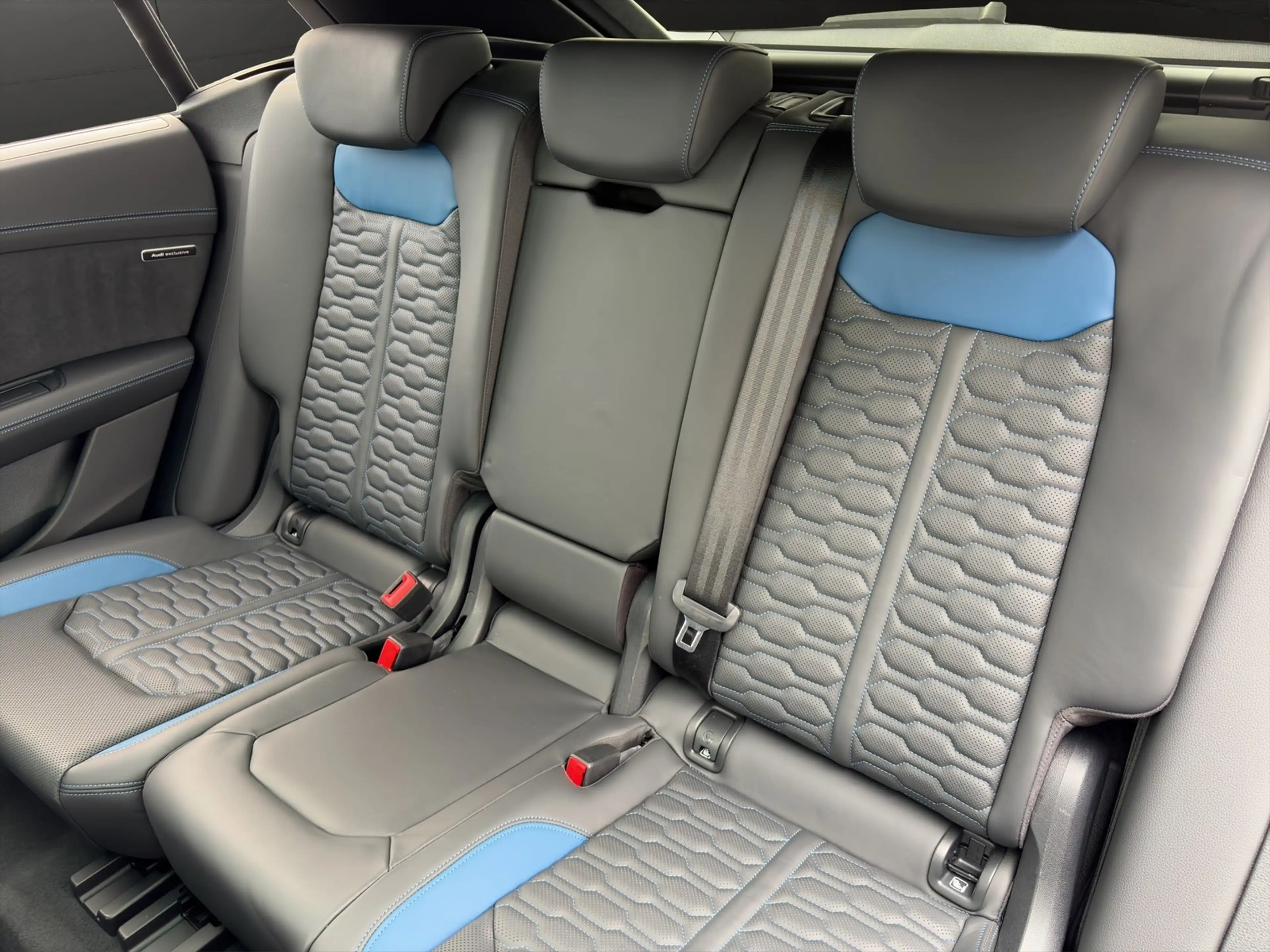 Audi RS Q8 4.0 TFSI quattro B&O+Pano+Standhzg+Matrix — photo 13