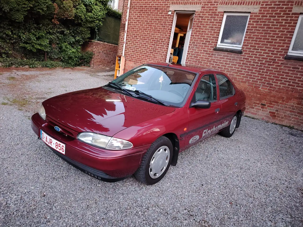 Ford Mondeo 1.6i GLX, foto 3