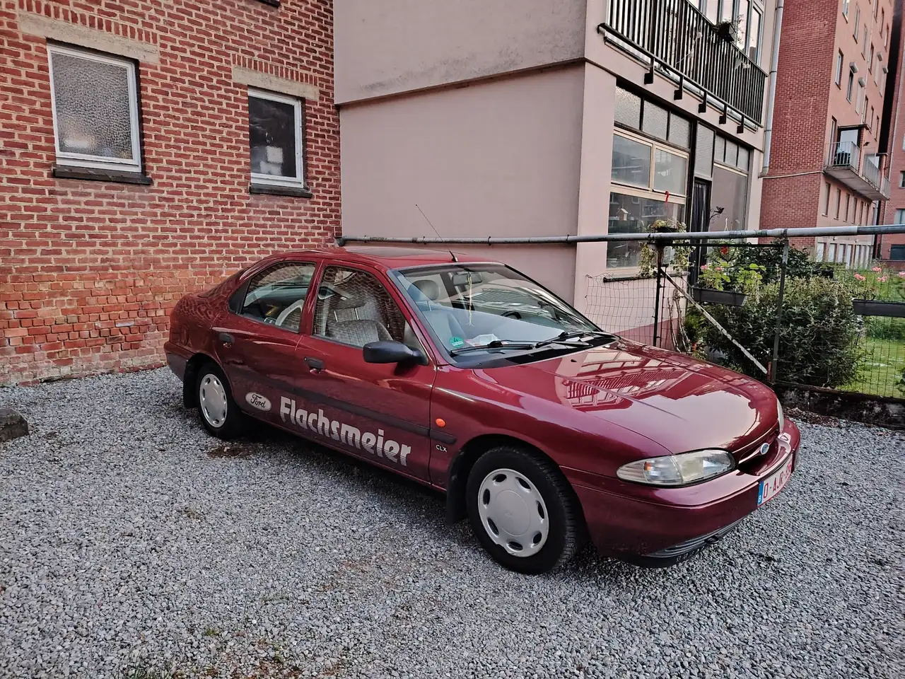 Ford Mondeo 1.6i GLX, foto 2
