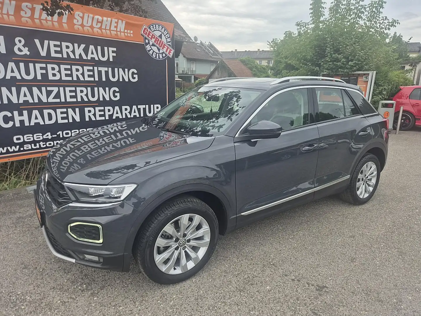 Volkswagen T-Roc 2,0 TSI ACT 4Motion Sport DSG Grijs - 1