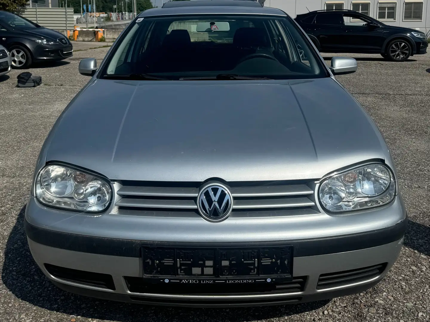 Volkswagen Golf Golf Plateado - 1