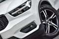 Volvo XC40 B4 MILD HYBRID AWD R-DESIGN *1HD / CRYSTAL WHITE* Blanc - thumbnail 7