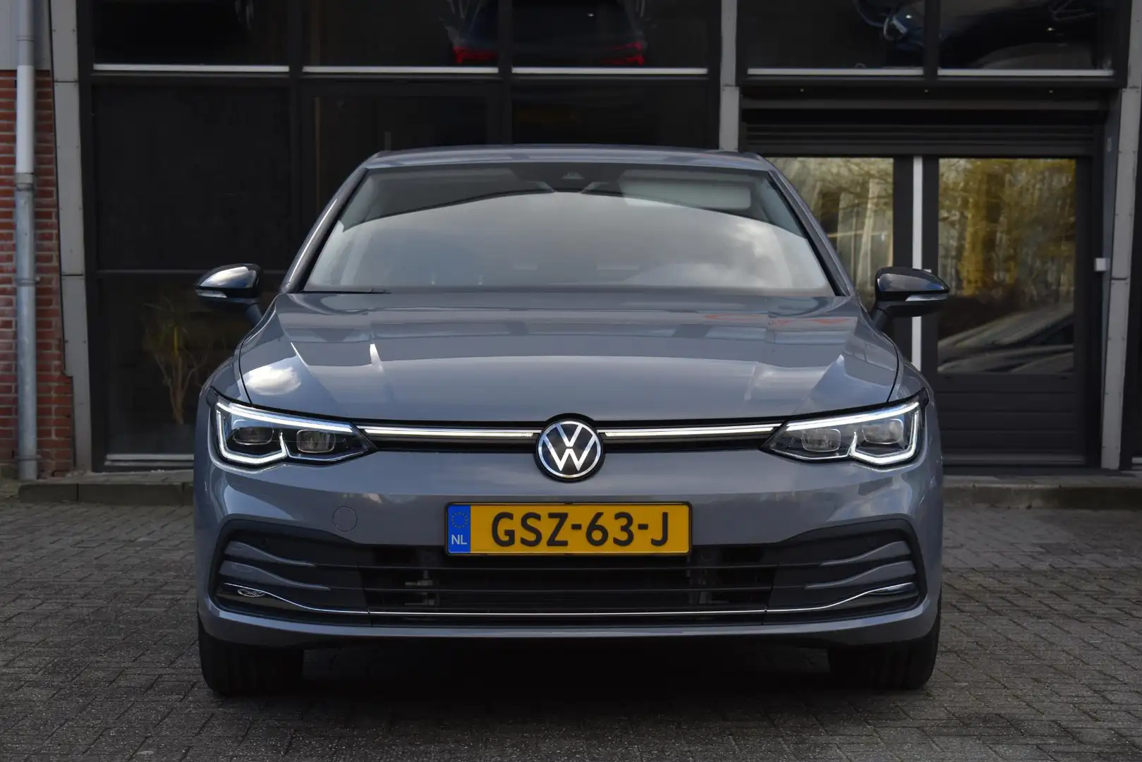 Volkswagen Golf 1.4 eHybrid Lane ACC Camera Ambiance Massage D.Hoe Grijs - 2