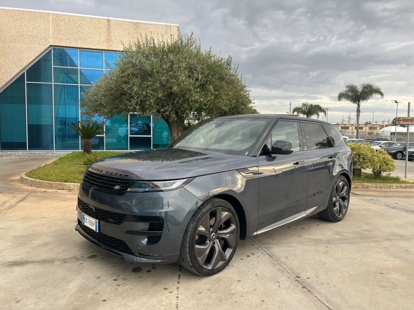 Land Rover Range Rover Sport 3.0Autobiography possibilità noleggio noscoring Gris - 1