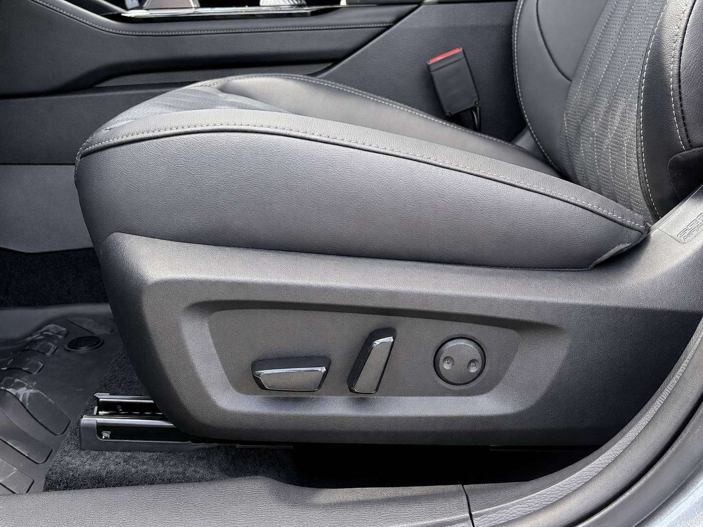 2026 Mitsubishi Outlander PHEV