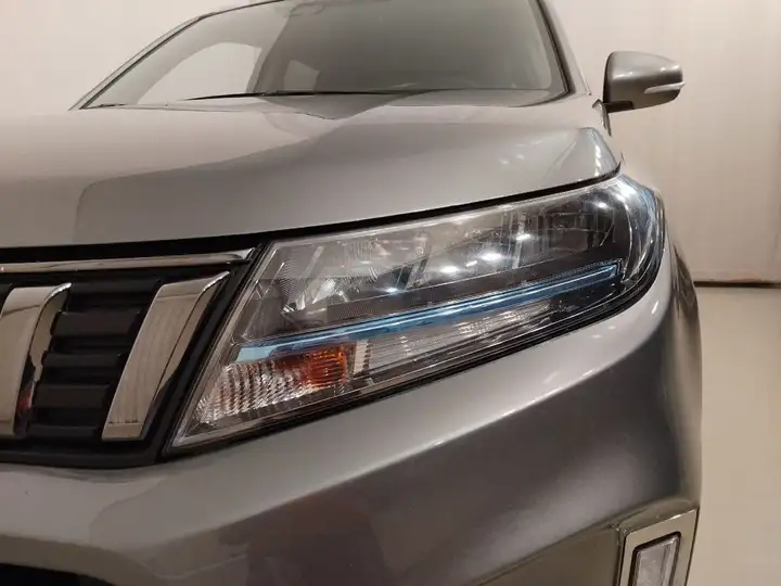 Suzuki Vitara 2022, foto 17