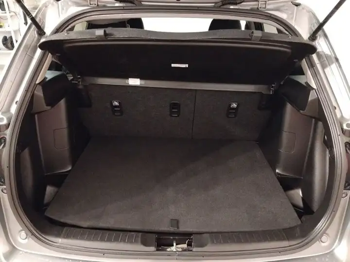 Suzuki Vitara 2022, foto 8