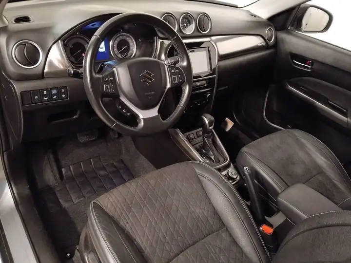 Suzuki Vitara 2022, foto 16