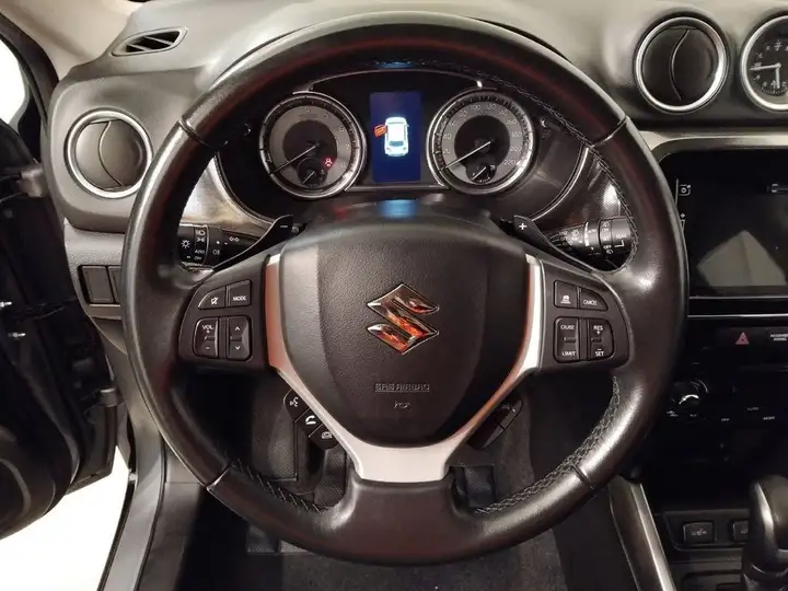 Suzuki Vitara 2022, foto 10