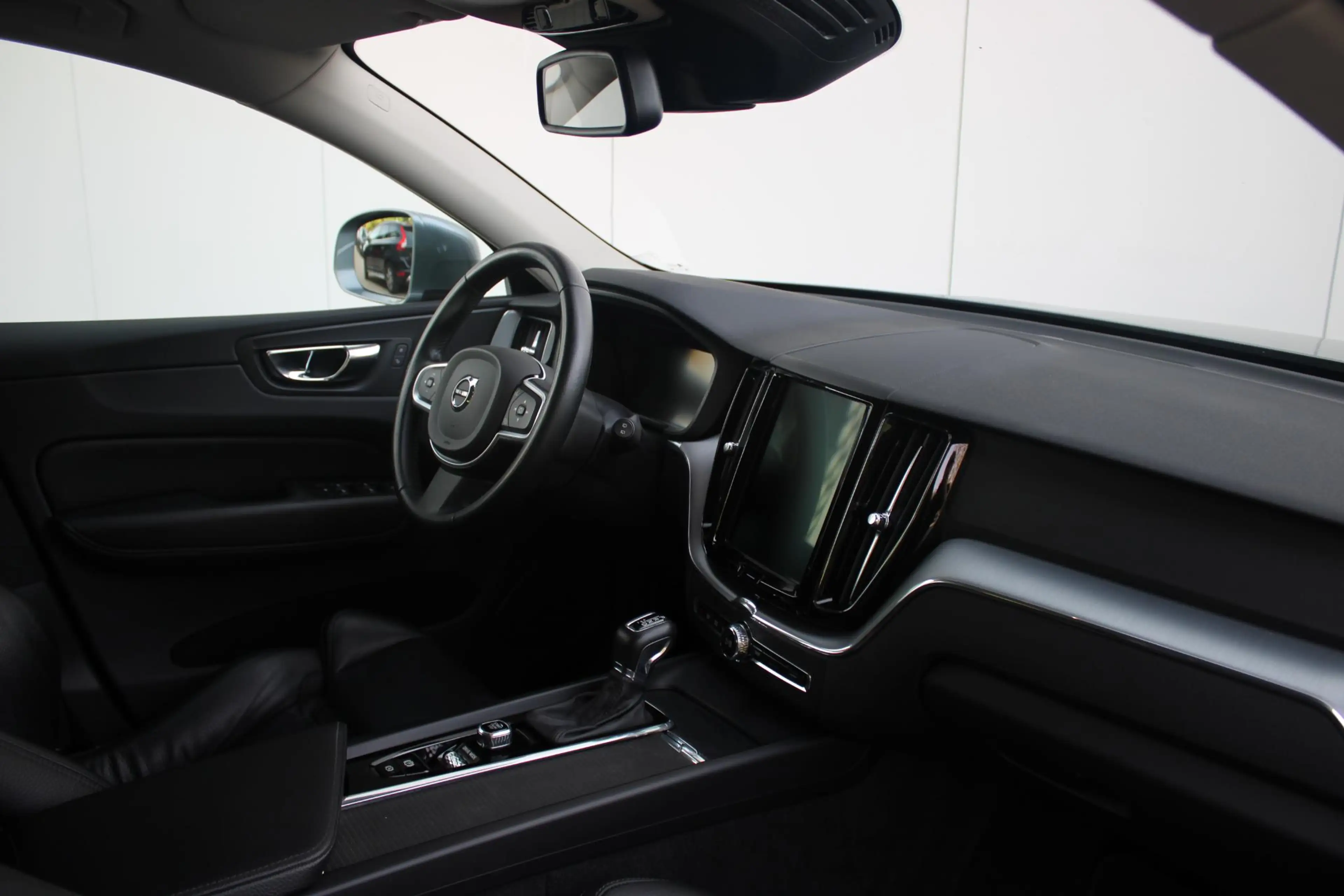 Volvo XC60 T5 Automaat Momentum | Autonomous Emergency Brakin — photo 4