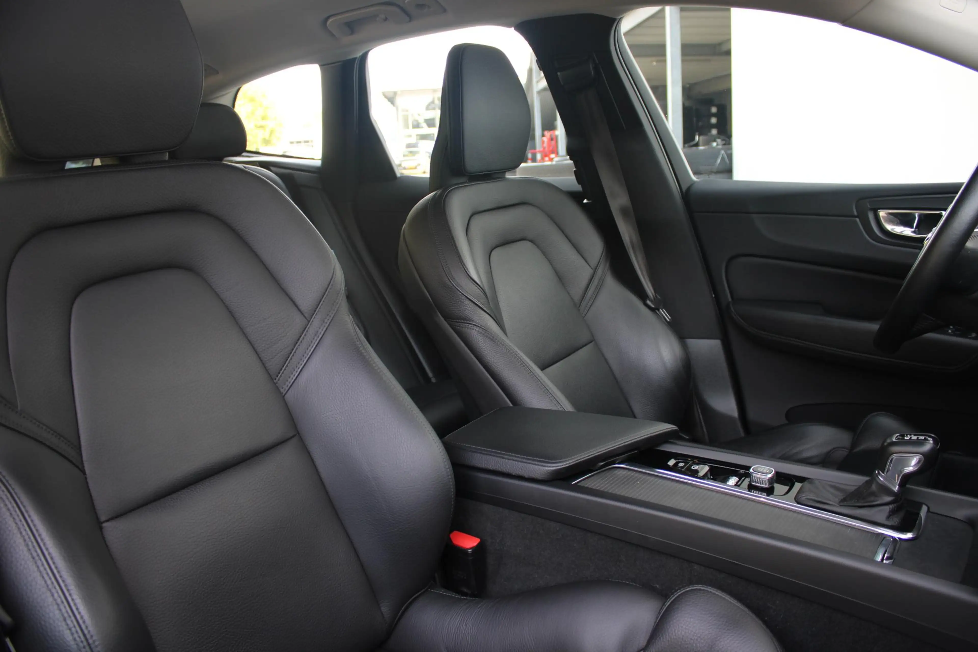 Volvo XC60 T5 Automaat Momentum | Autonomous Emergency Brakin — photo 5
