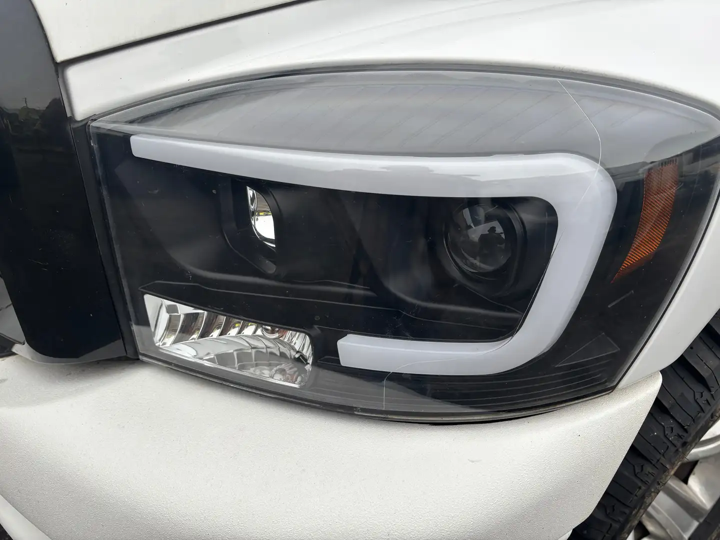 Dodge RAM Bianco - 1