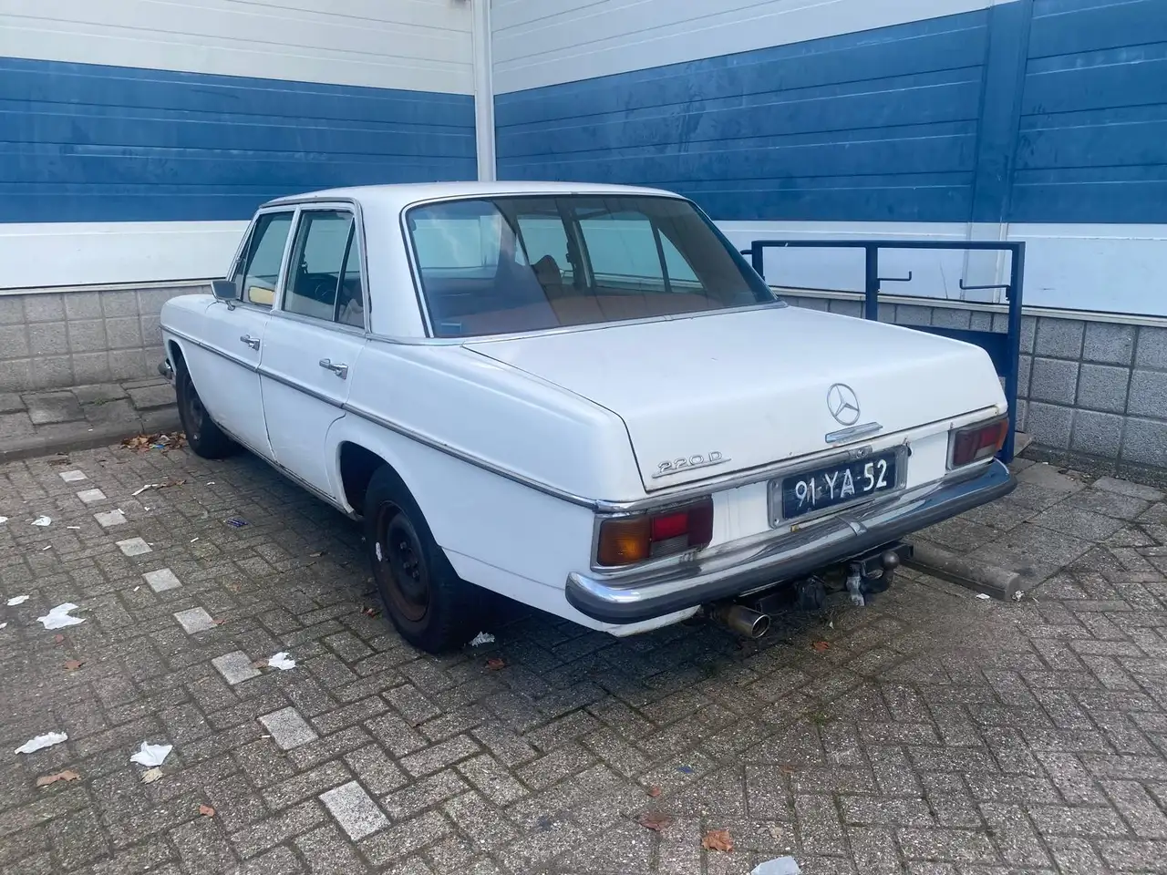 Mercedes-Benz 210/310 W115, foto 3